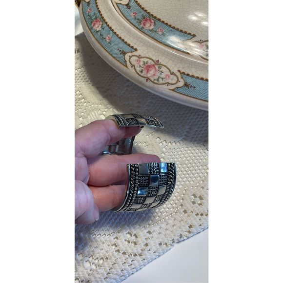 Vintage Silver Bangle Bracelet Cute Design 1990’s 🌸🌿 - Picture 12 of 15